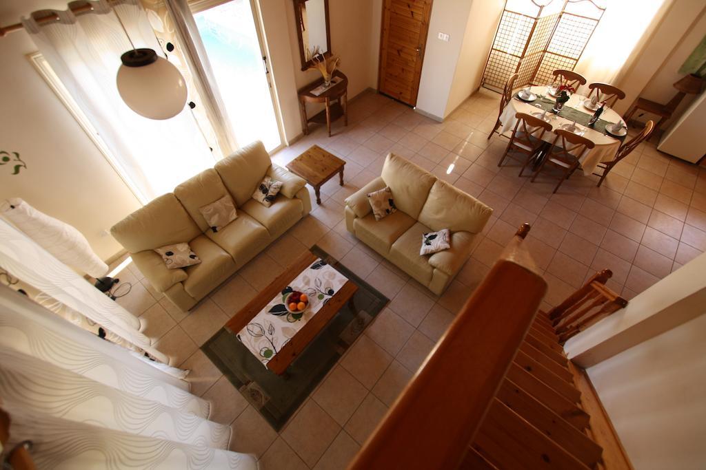 Hilltop Chalet Pissouri Quarto foto